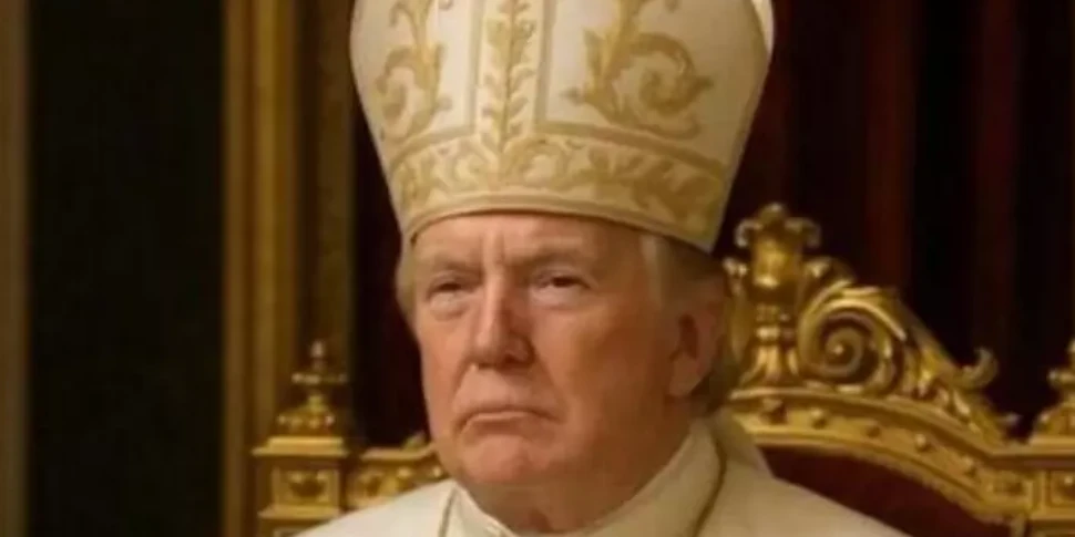 Donald Trump da Feedpress.me donald trump vestito da papa sui social della casa bianca e sul suo truth