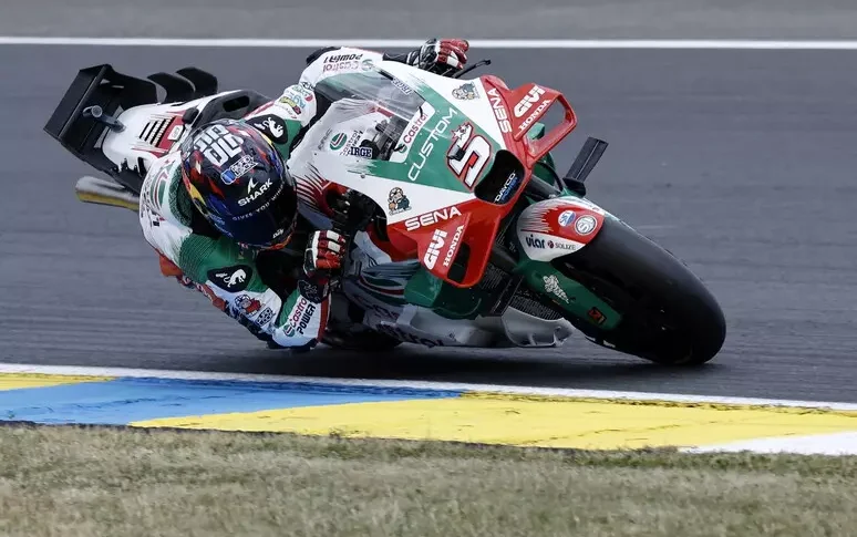 MotoGP, Zarco profeta in patria: il francese trionfa davanti a Marc Marquez e Aldeguer MotoGP, Zarco profeta in patria: il francese trionfa davanti a Marc Marquez e Aldeguer