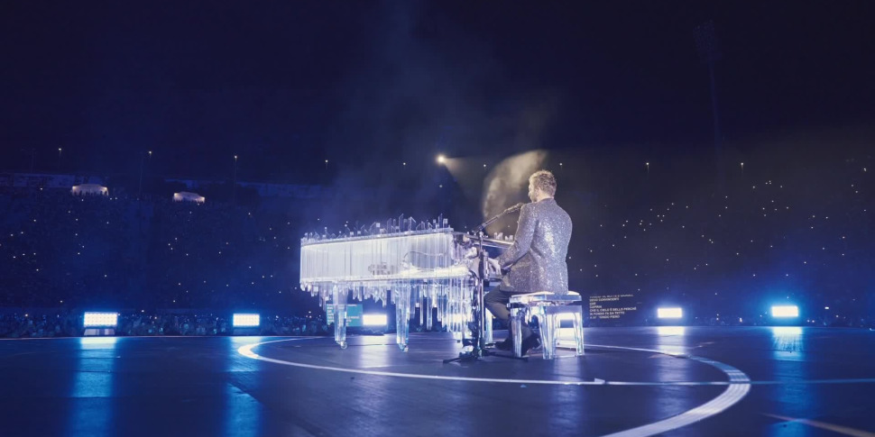 Il pubblico di Messina esalta la "magia" di Cremonini: quante emozioni al concerto del "Franco Scoglio"