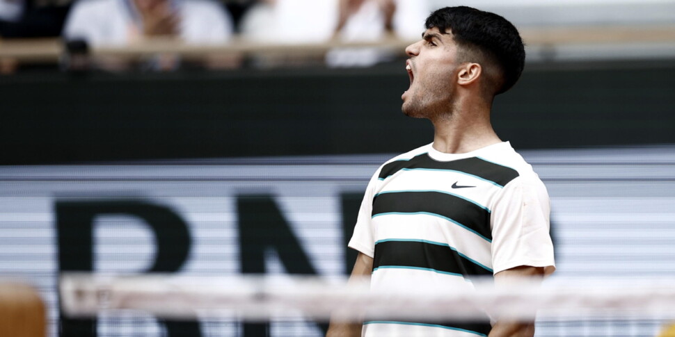 Tennis, al Roland Garros Alcaraz va ai quarti: battuto Shelton Tennis, al Roland Garros Alcaraz va ai quarti: battuto Shelton