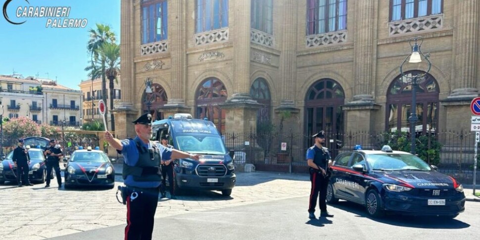 https://assets.gazzettadelsud.it/2025/06/CC-PIAZZA-VERDI-LOGO-970x485-1-970x485-1748937101.jpg