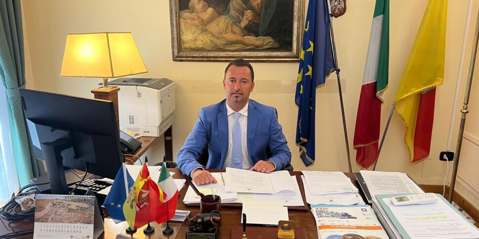 https://assets.gazzettadelsud.it/2025/06/Lassessore-Francesco-Scarpinato-970x485.jpeg