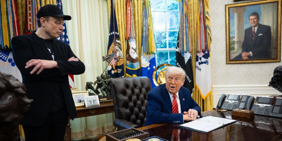 Trump contro Musk: "Non saremo più amici". Elon replica: "Ingrato e bugiardo", e lancia un sodaggio su X Trump contro Musk: "Non saremo più amici". Elon replica: "Ingrato e bugiardo", e lancia un sodaggio su X
