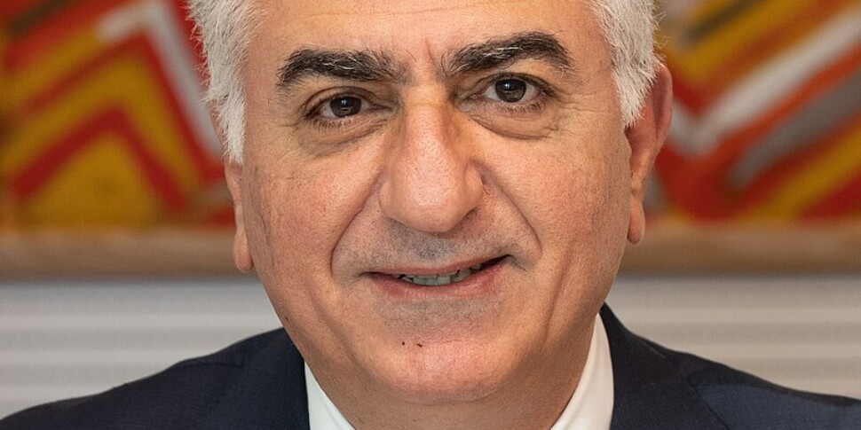 iran chi 232 reza pahlavi l esule che vuole farsi sci224