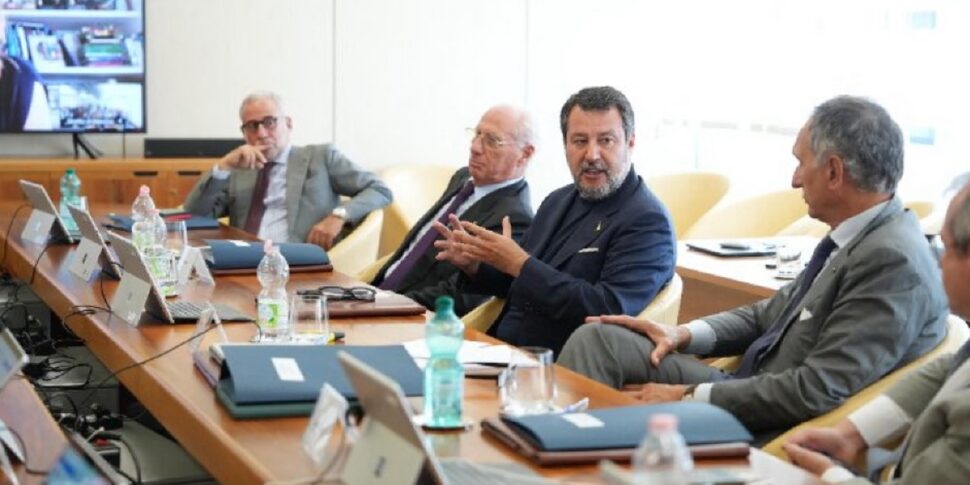 governo al lavoro sul ponte sullo stretto per rilanciare l opera riunione tra tecnici per rispondere alla corte dei conti da Feedpress.me governo al lavoro sul ponte sullo stretto per rilanciare l opera riunione tra tecnici per rispondere alla corte dei conti