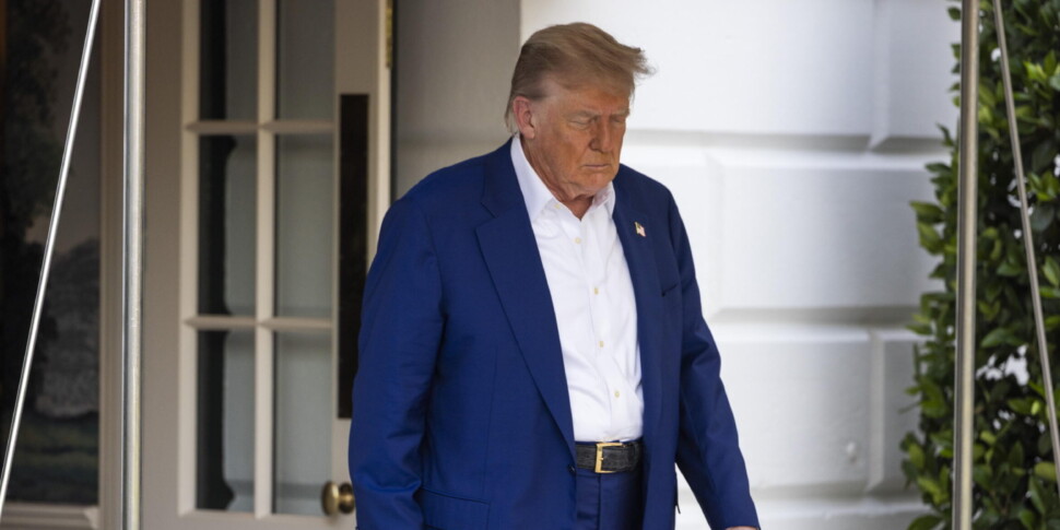https://assets.gazzettadelsud.it/2025/06/TRUMP-1-scaled-970x485-1750784815.jpg