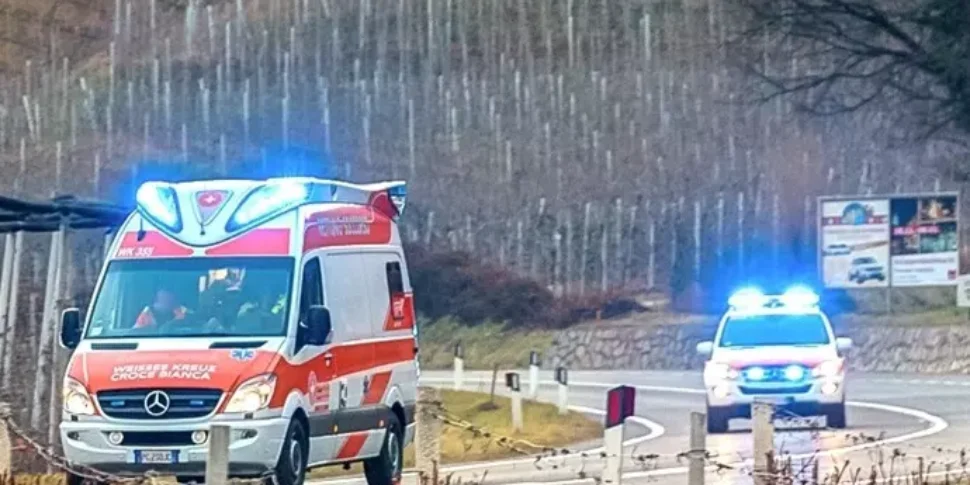 https://assets.gazzettadelsud.it/2025/06/ambulanza-970x485.webp
