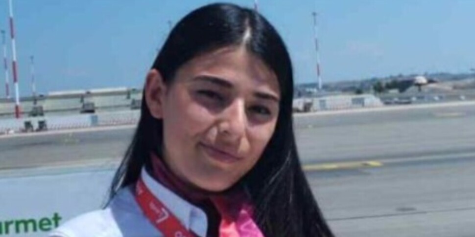 Morta a Vienna Aurora Maniscalco, hostess palermitana precipitata dal balcone di un hotel. Sentito il fidanzato Morta a Vienna Aurora Maniscalco, hostess palermitana precipitata dal balcone di un hotel. Sentito il fidanzato