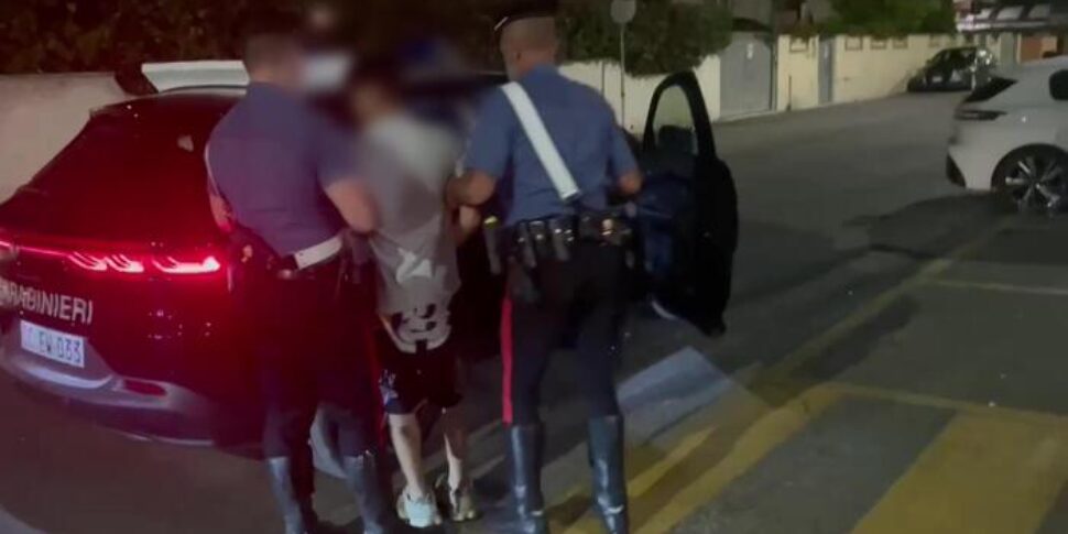 benzinaio ucciso durante una rapina a roma fermato un 18enne da Feedpress.me benzinaio ucciso durante una rapina a roma fermato un 18enne