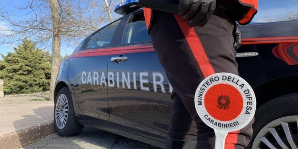 https://assets.gazzettadelsud.it/2025/06/carabinieri-970x485-1749225443.jpg
