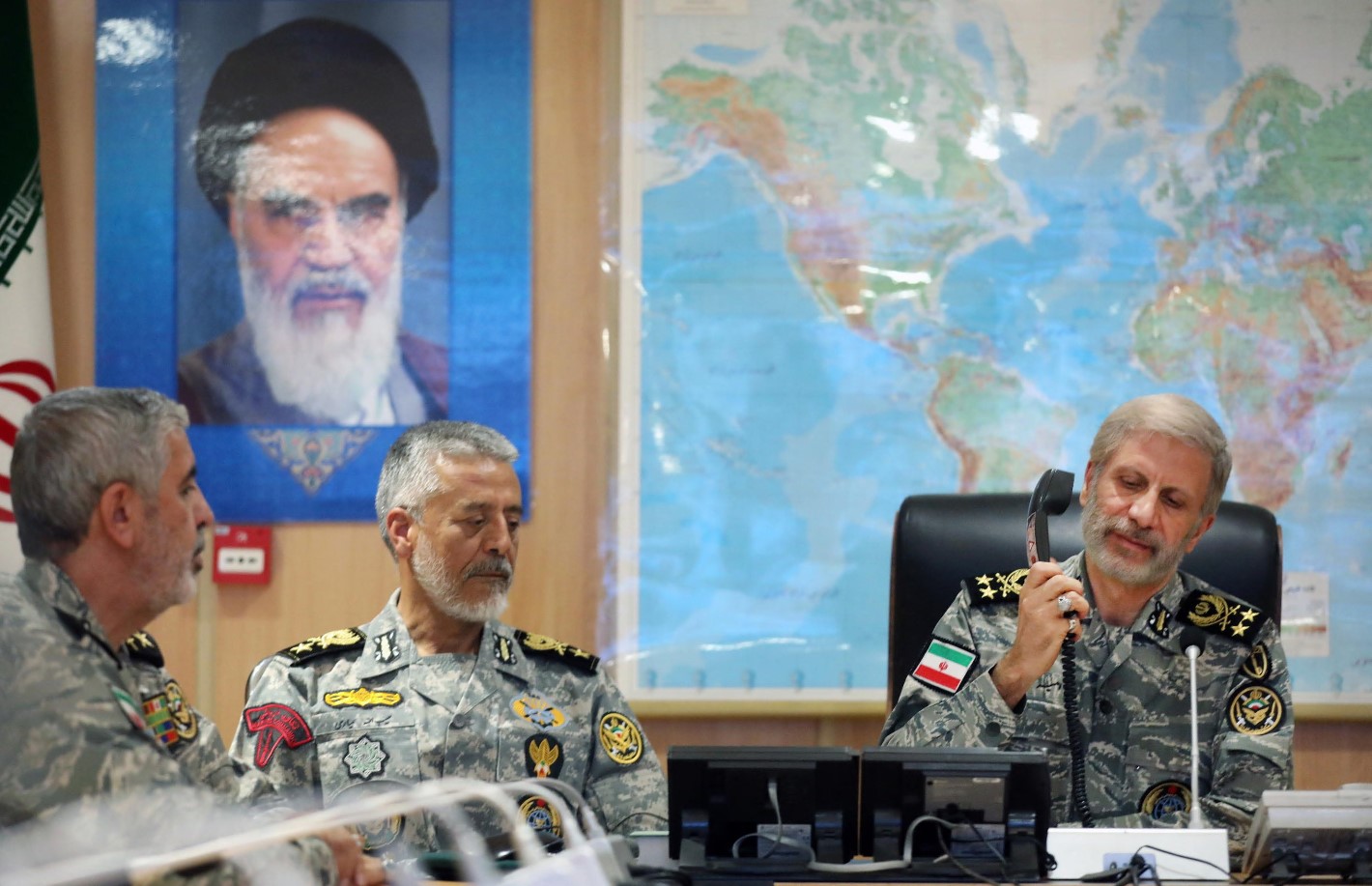 Nuovo attacco di Israele alla tv iraniana, missili su Fardow. Siren… Nuovo attacco di Israele alla tv iraniana, missili su Fardow. Siren…