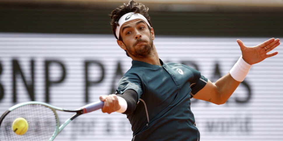 https://assets.gazzettadelsud.it/2025/06/lorenzo-musetti-1-970x485-1749222507.jpg
