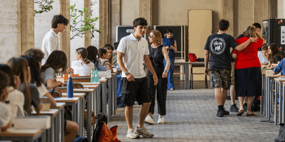 Maturità, atto secondo: alle 8,30 la prova sulle discipline caratterizzanti Maturità, atto secondo: alle 8,30 la prova sulle discipline caratterizzanti