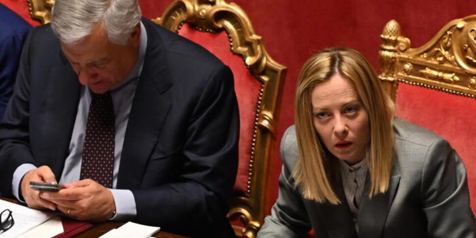 Meloni: "Sulla difesa la penso come i romani: si vis pacem, para bellum". Ma Schlein: "Noi prepariamo la pace" Meloni: "Sulla difesa la penso come i romani: si vis pacem, para bellum". Ma Schlein: "Noi prepariamo la pace"