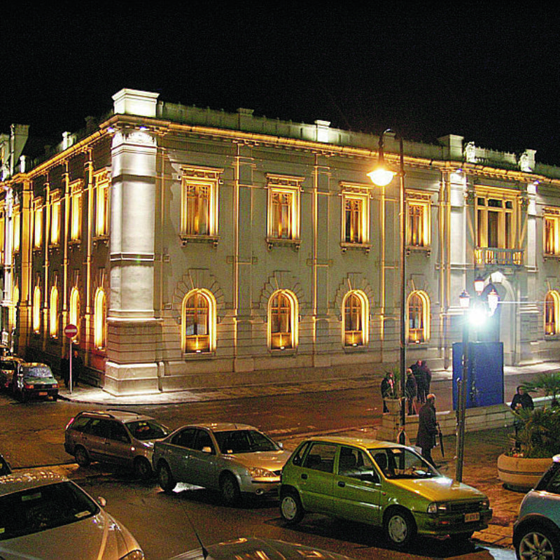 26/2/06 Palazzo San Giorgio di Reggio Calabria , sede del Municipio, illuminato