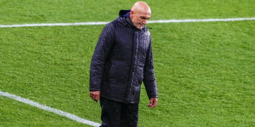 Spalletti dopo il pesantissimo ko in Norvegia: "Avanti con questo gruppo" Spalletti dopo il pesantissimo ko in Norvegia: "Avanti con questo gruppo"