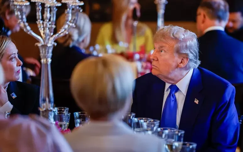 Trump attacca la Cnn e il New York Times: "I siti nucleari in Iran sono stati completamente distrutti" Trump attacca la Cnn e il New York Times: "I siti nucleari in Iran sono stati completamente distrutti"