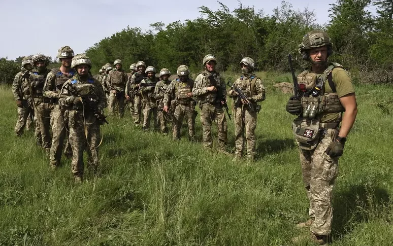 guerra in ucraina kiev attacco missilistico russo ha ucciso 12 soldati oltre 60 i feriti da Feedpress.me guerra in ucraina kiev attacco missilistico russo ha ucciso 12 soldati oltre 60 i feriti