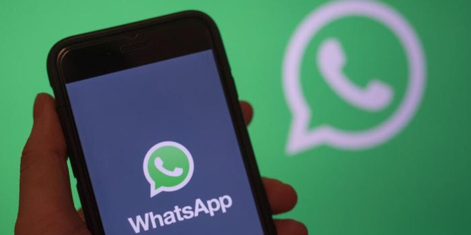 Usa e Iran nemici storici, ma entrambi vogliono cancellare Whatsapp: ecco perchè Usa e Iran nemici storici, ma entrambi vogliono cancellare Whatsapp: ecco perchè