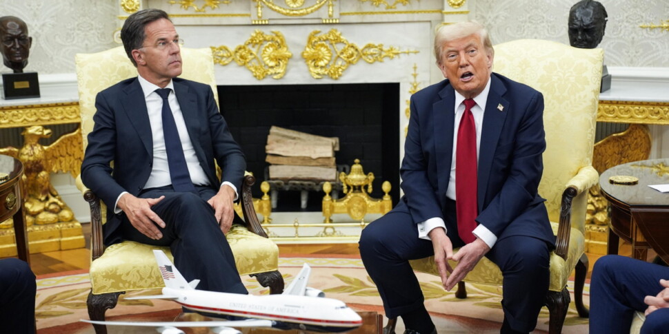 Trump minaccia sPutin: "Pace in 50 giorni o dazi al 100%". A giorni i primi Patriot per Kiev e l Trump minaccia sPutin: "Pace in 50 giorni o dazi al 100%". A giorni i primi Patriot per Kiev e l