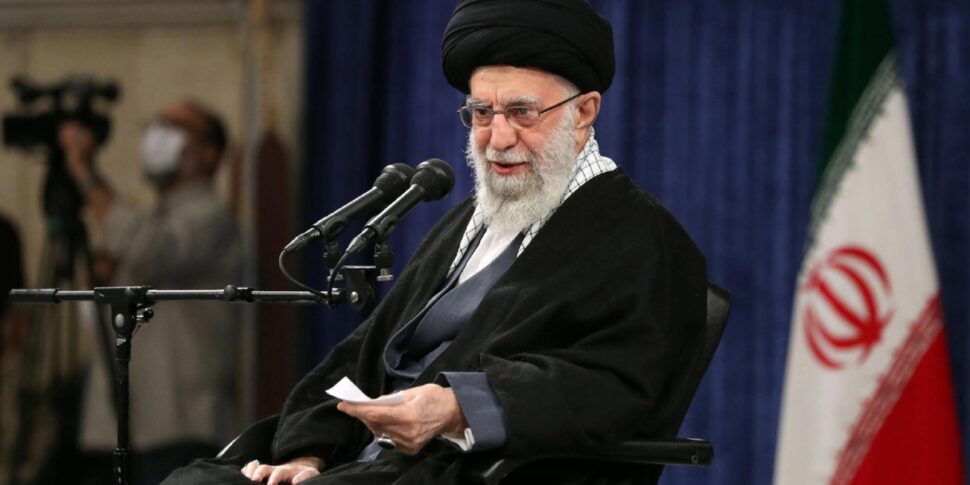 Khamenei riappare in pubblico dopo la fine della guerra con Israele Khamenei riappare in pubblico dopo la fine della guerra con Israele