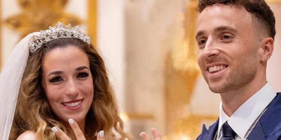 Il dramma di Diogo Jota, morto dopo 10 giorni dalle nozze: lascia 3 figli. Lo strazio della moglie Rute Cardoso, la compagna di sempre