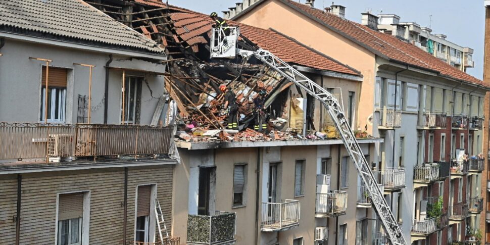 Lo scoppio nella palazzina a Torino non fu una disgrazia, ma la vendetta di un 33enne contro la ex: arrestato. Ci furono un morto e cinque feriti Lo scoppio nella palazzina a Torino non fu una disgrazia, ma la vendetta di un 33enne contro la ex: arrestato. Ci furono un morto e cinque feriti