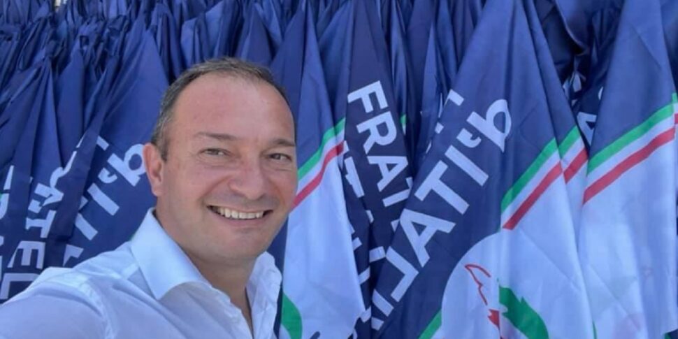 https://assets.gazzettadelsud.it/2025/07/Luca-Sbardella-Sara-lui-nel-ruolo-di-commissario-a-guidare-Fratelli-dItalia-in-Sicilia-970x485.jpg
