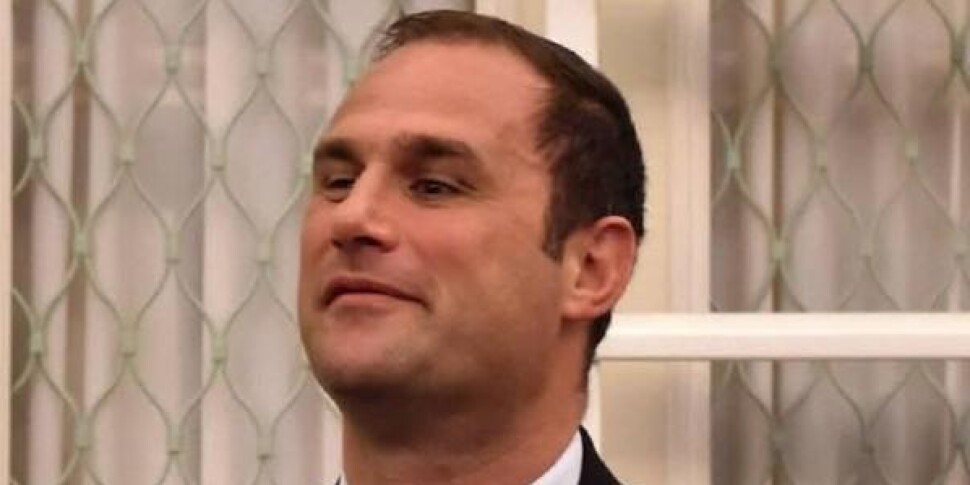 Tragedia nello Stretto di Messina: addio a Luca Tranzillo, colto da infarto durante la traversata Tragedia nello Stretto di Messina: addio a Luca Tranzillo, colto da infarto durante la traversata