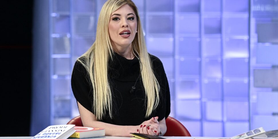 stalking a sangiuliano maria rosaria boccia rischia il processo i pm lo costringeva a mentire alla moglie