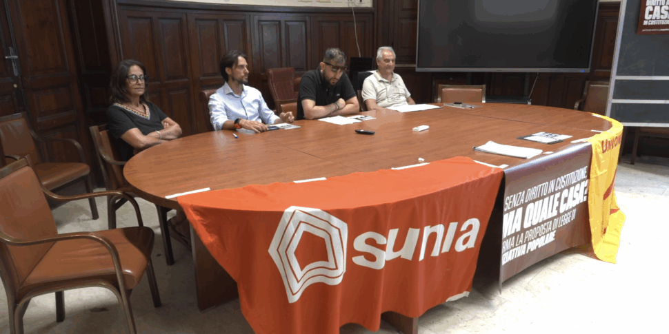 Il diritto alla casa da inserire nella Costituzione italiana, la battaglia condivisa dall'Unione Inquilini e Sunia a Messina