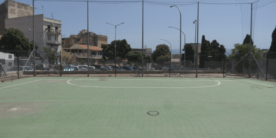 Messina: l'area giochi di via Palmara nel degrado assoluto