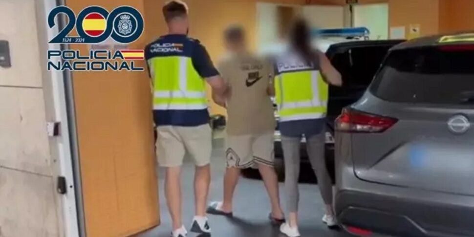 Camorra, estradato in Italia il narcotrafficate Simone Bartiromo catturato in Spagna Camorra, estradato in Italia il narcotrafficate Simone Bartiromo catturato in Spagna