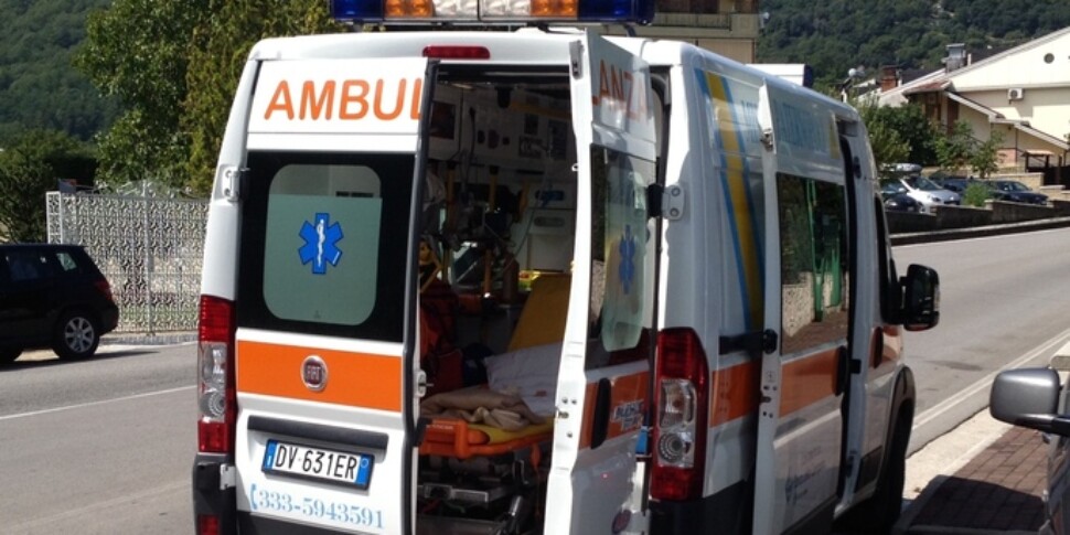 Investe la ex 19enne e le sue amiche ad Acerra, arrestato Investe la ex 19enne e le sue amiche ad Acerra, arrestato