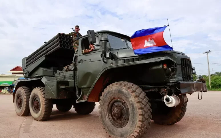 https://assets.gazzettadelsud.it/2025/07/cambogia-thailandia-774x485.webp