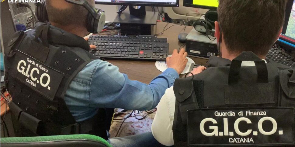 https://assets.gazzettadelsud.it/2025/07/catania-guardia-finanza-970x485.jpg