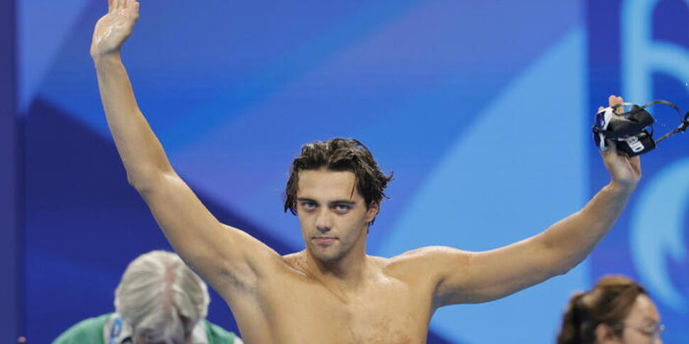 Nuoto, Italia protagonista ai Mondiali di Singapore: Ceccon bronzo nei 50 farfalla, Martinenghi d