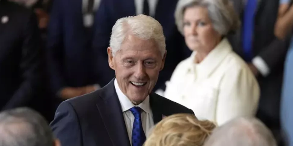 https://assets.gazzettadelsud.it/2025/07/clinton-970x485-1753431023.webp