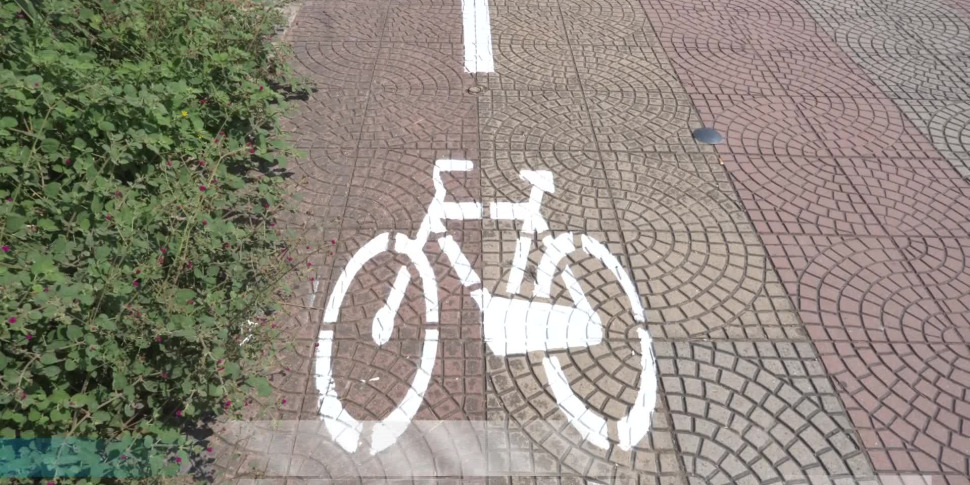 Messina, nuova pista ciclabile del centro città: è già polemica