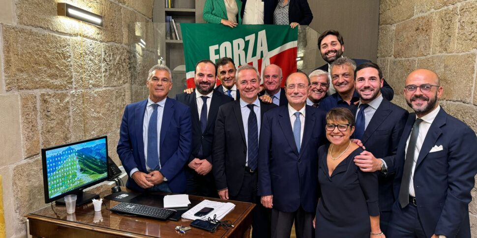 Consorzi di bonifica della Sicilia, legge affossata dai “parenti serpenti” di Schifani Consorzi di bonifica della Sicilia, legge affossata dai “parenti serpenti” di Schifani