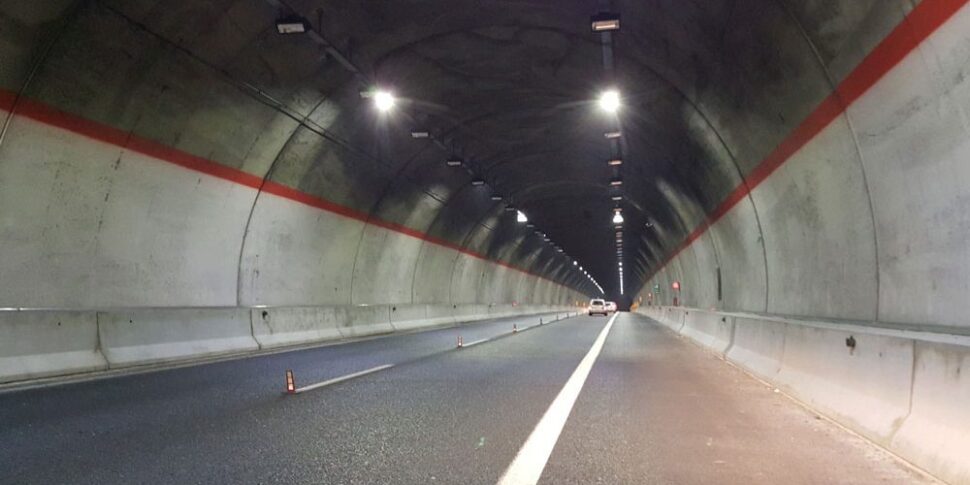 https://assets.gazzettadelsud.it/2025/07/galleria-serra-spiga-qdlknm2cpx9g47bjqcb7m3rzgj2lesui0yn5n7j7u8-970x485.jpg
