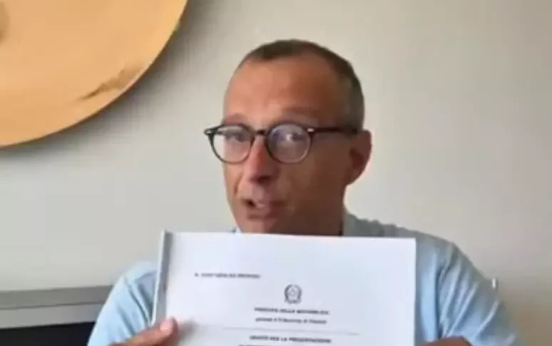Avviso di garanzia a Ricci (Pd) per gli affidi del Comune di Pesaro. L Avviso di garanzia a Ricci (Pd) per gli affidi del Comune di Pesaro. L