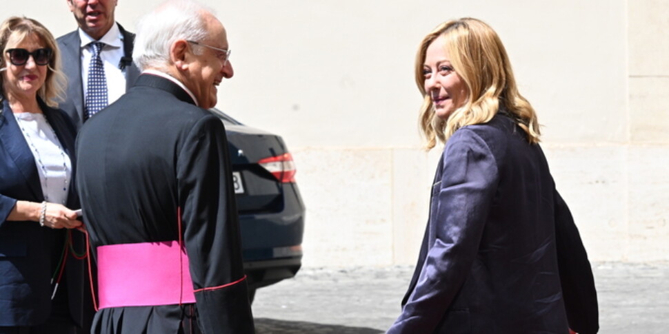 https://assets.gazzettadelsud.it/2025/07/meloni-970x485-1751457528.jpg