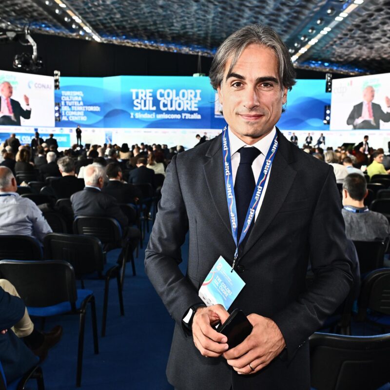Il sindaco di Reggio Calabria Giuseppe Falcomata', al 40mo convegno dell'Anci. Genova, 26 ottobre 2023.ANSA/LUCA ZENNARO