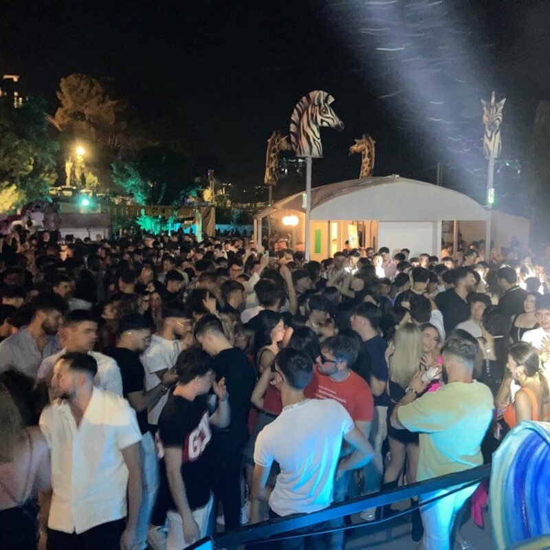 Ordinanza sulla movida a Taormina contestata