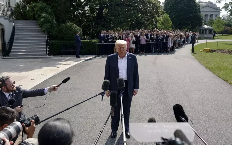 Ucraina: Trump invia i Patriot ma "Paga l Ucraina: Trump invia i Patriot ma "Paga l