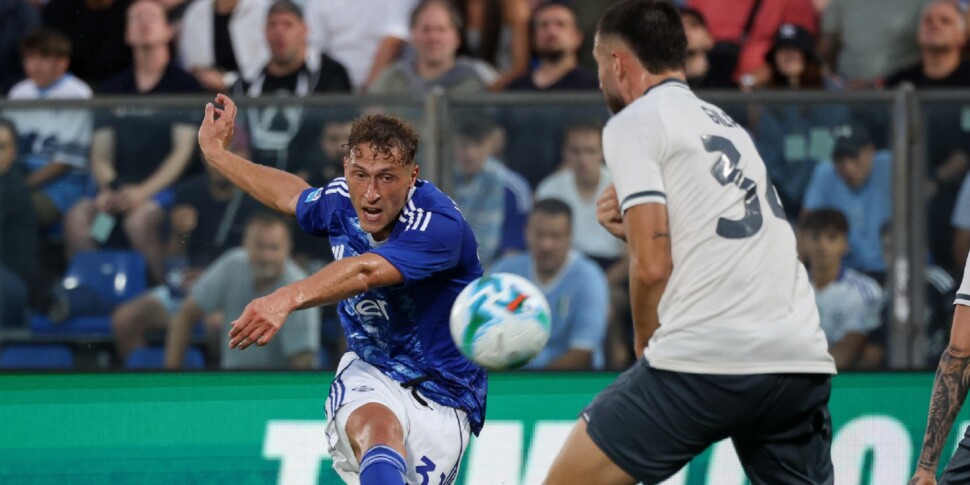 Il Como trascinato da Nico Paz batte 2-0 la Lazio