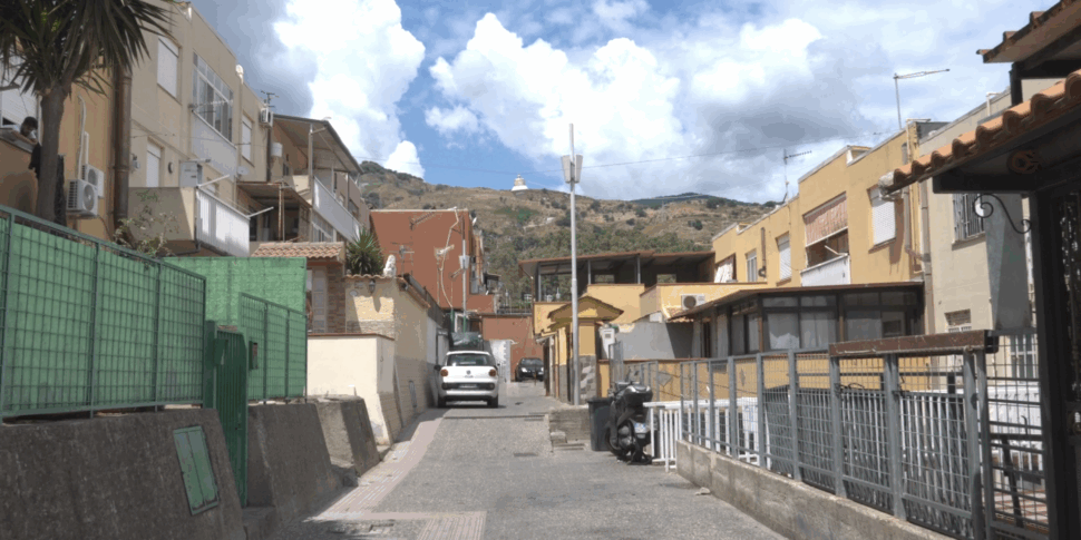 Case Arcobaleno senza pubblica illuminazione: è emergenza sociale a Santa Lucia sopra Contesse