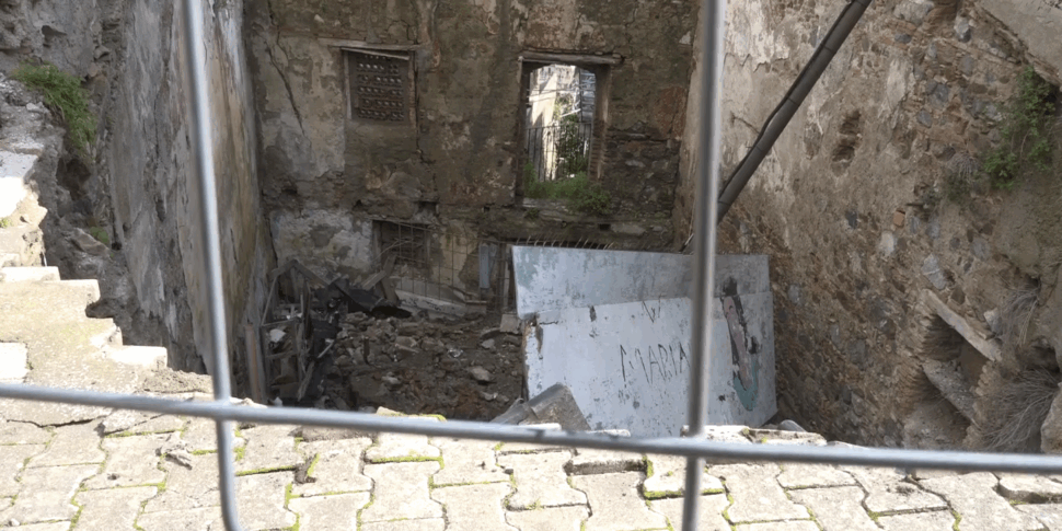 Crollo di Cumia Superiore, sette mesi di silenzi. Grasso chiede spiegazioni al sindaco