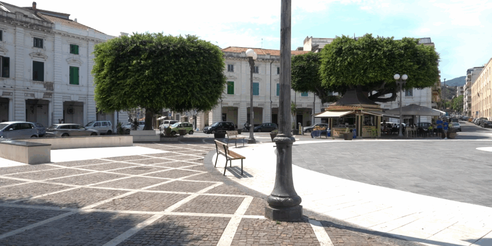 Messina, i residenti di piazza "del Popolo" chiedono maggiori controlli